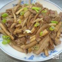 肉炒茶树菇
