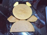 美味巧虎型裱花蛋糕做法图解4)