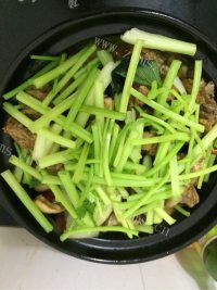 DIY鸡公煲做法图解7)