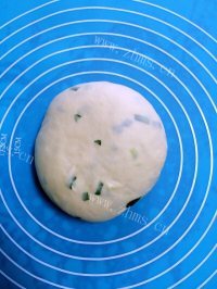 自制香葱苏打饼干做法图解6)