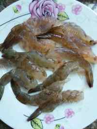 香气浓郁的炸虾做法图解2)