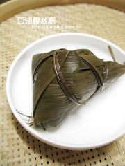 美味的豆沙枧水粽