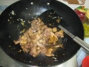 美味的豆豉鸭做法图解3)