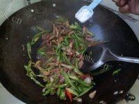「DIY」青椒炒肉做法图解5)