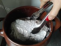 美味砂锅荷香盐焗鸡做法图解12)