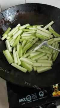 家常菜蒜香丝瓜做法图解3)