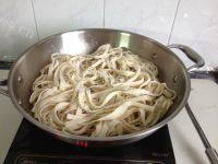 家常豆角土豆焖面做法图解8)