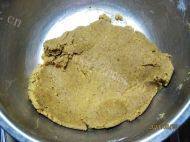 自制花生酱小饼干做法图解3)