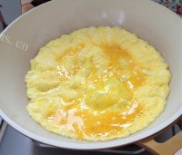 家常菜韭菜炒鸡蛋做法图解6)