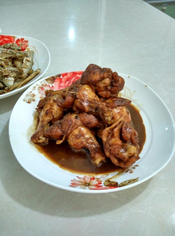 色香味俱全的红烧鸡腿