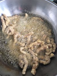 香飘十里的糖醋里脊做法图解5)