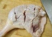 美味的脆皮冰梅鸭腿做法图解2)