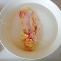 鸡丁炒米饭做法图解2)