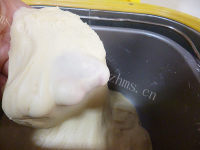 自制奶香小餐包做法图解3)