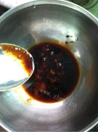 家常菜葱油鱼做法图解7)