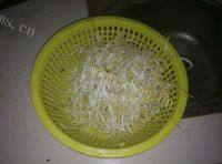 炝炒豆芽做法图解3)