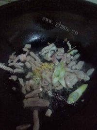 家常菜肉炒扁豆做法图解5)