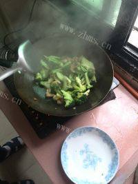 家常菜肉炒西兰花