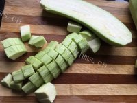 美味花生茄丁卤肉酱做法图解3)