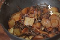 色香味俱全的红烧肉做法图解7)