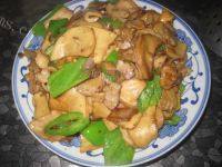 家常菜尖椒炒杏鲍菇