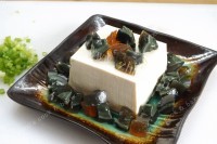 肉松皮蛋拌豆腐做法图解4)