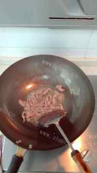 家常菜青椒肉丝炒香干做法图解6)