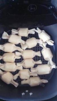 珍馐美味的香蕉糖果做法图解4)