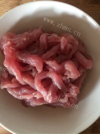 色香味俱全的青椒肉丝做法图解1)