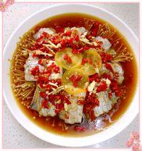 美味的剁椒蒸带鱼