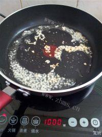 一个人的炒苦瓜做法图解2)