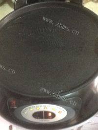 味道香醇的香葱鸡蛋饼做法图解7)