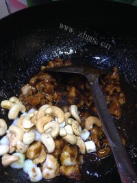 美味的酱爆腰果鸡丁做法图解13)