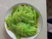 自己做的炒莴笋