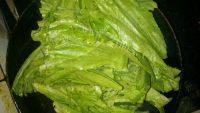 家常菜素炒油麦菜做法图解5)