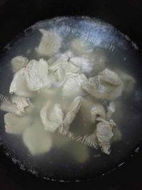 美味的黄瓜里脊片做法图解4)