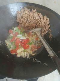 家常菜肉沫茄子做法图解7)