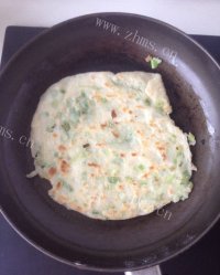 葱油饼做法图解9)