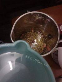 自制花生豆浆做法图解5)