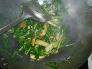 秀色可餐的韭菜炒豆腐