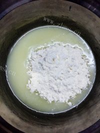 美味酱爆北海道戚风蛋糕做法图解2)