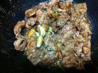 健康美食之炖牛肉做法图解6)