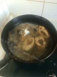 质嫩爽口的红烧鱼做法图解3)