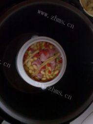 诱人的黄豆排骨汤做法图解3)