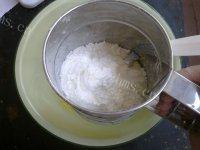 特色美食原味戚风蛋糕做法图解3)