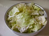 家常菜清炒圆白菜做法图解1)