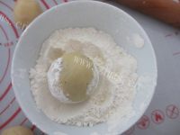 自制广式五仁月饼做法图解7)