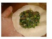 韭菜肉饼做法图解2)
