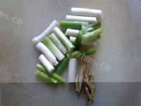 记忆中的冬瓜骨头汤做法图解4)