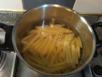 好吃的酥炸薯条做法图解4)